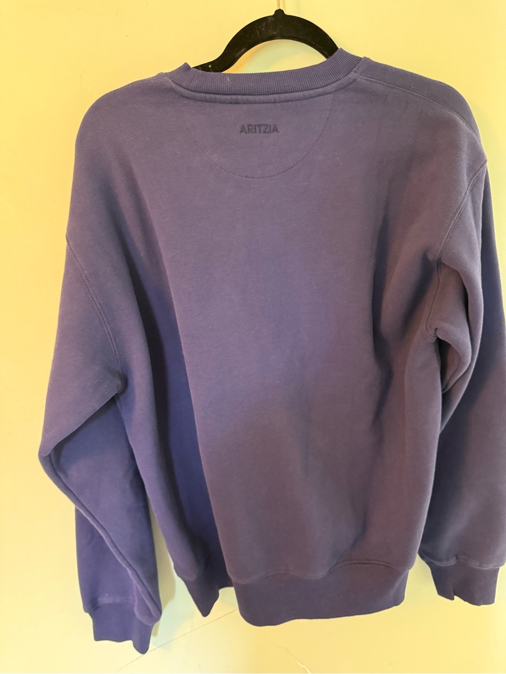 NWT Aritzia Perfect Crewneck - Picture 3 of 3